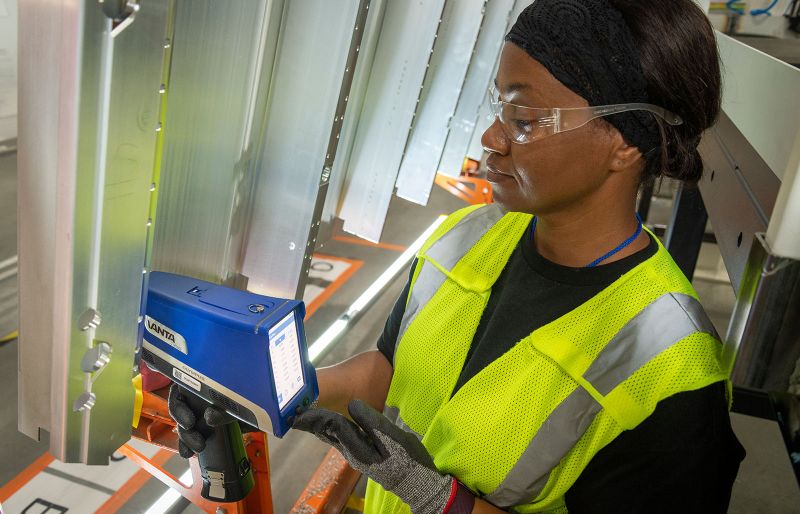 鋁制部件的涂層厚度分析提升了汽車部件的質量